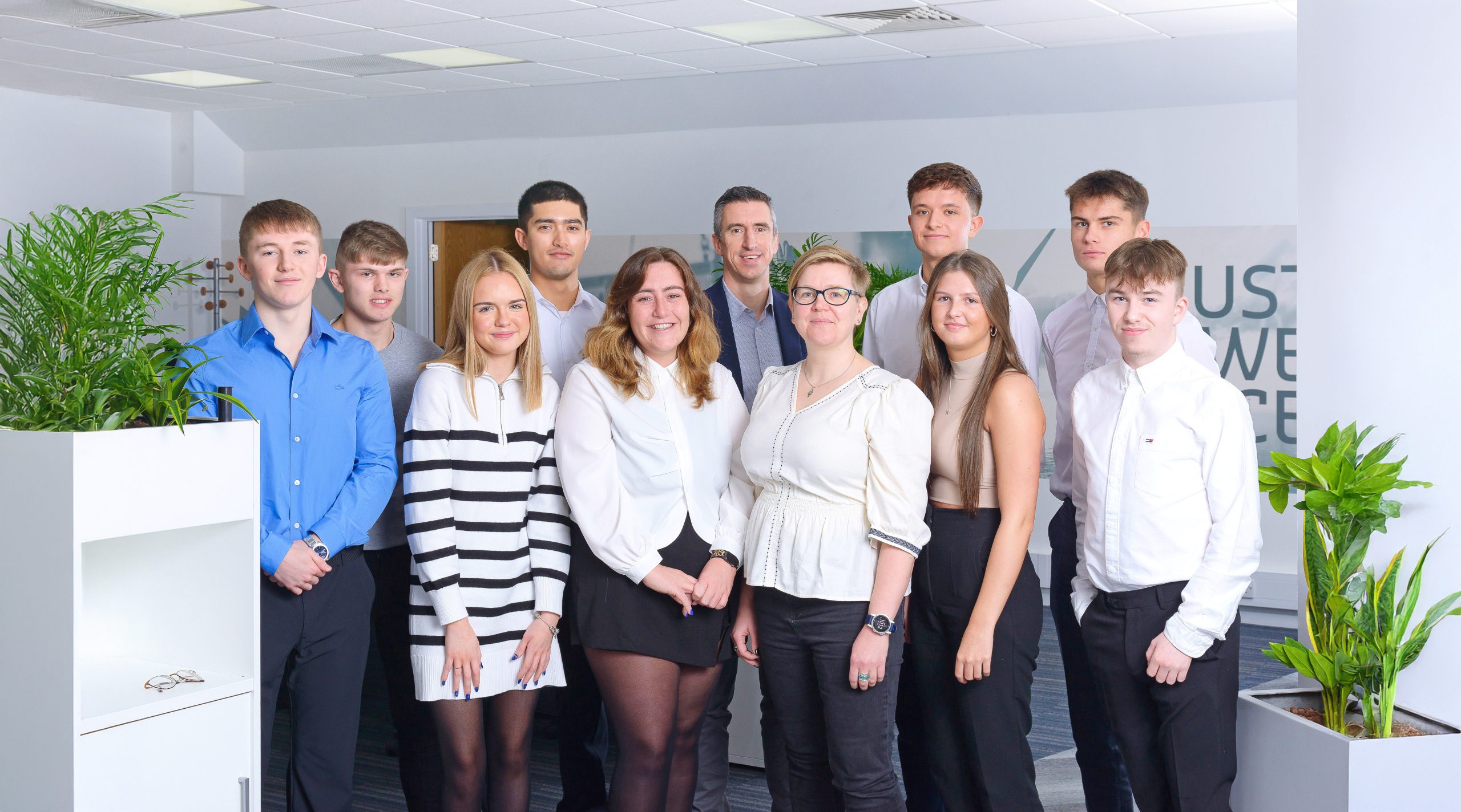 Apprentices Group Shot 2023 Extended Apprentices Group Shot 2023 Extended